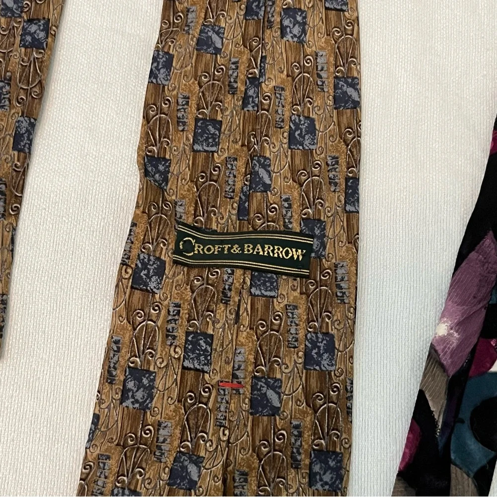 Oscar de la Renta, Croft & Barrow & J.T Beckett 3 Silk Ties Black Brown Blue - Picture 6 of 12